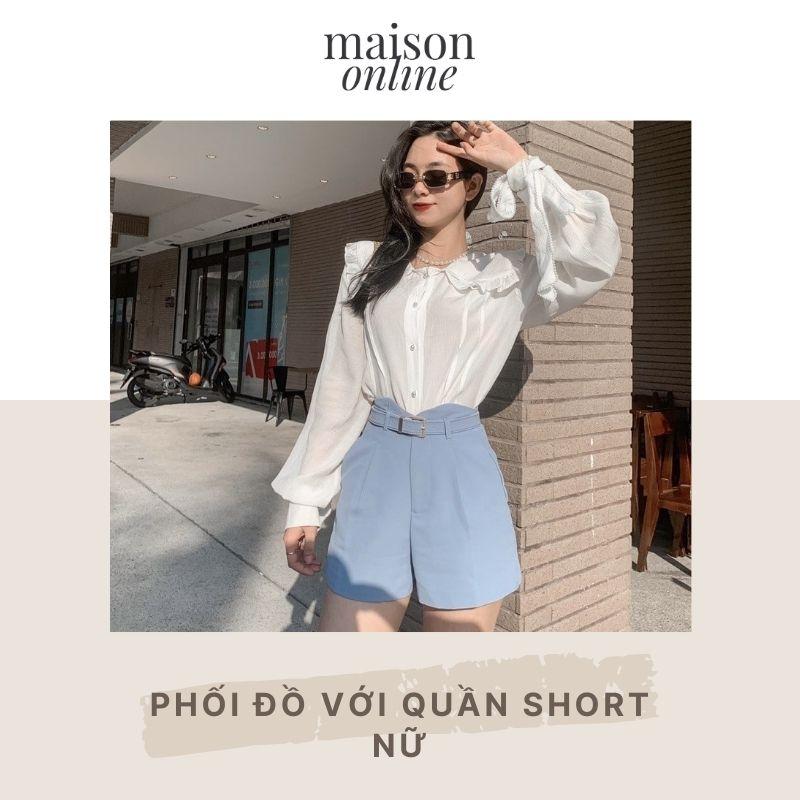 Phối đồ áo thun tay dài nữ form rộng với quần jeans, tạo phong cách năng động, thoải mái và cá tính